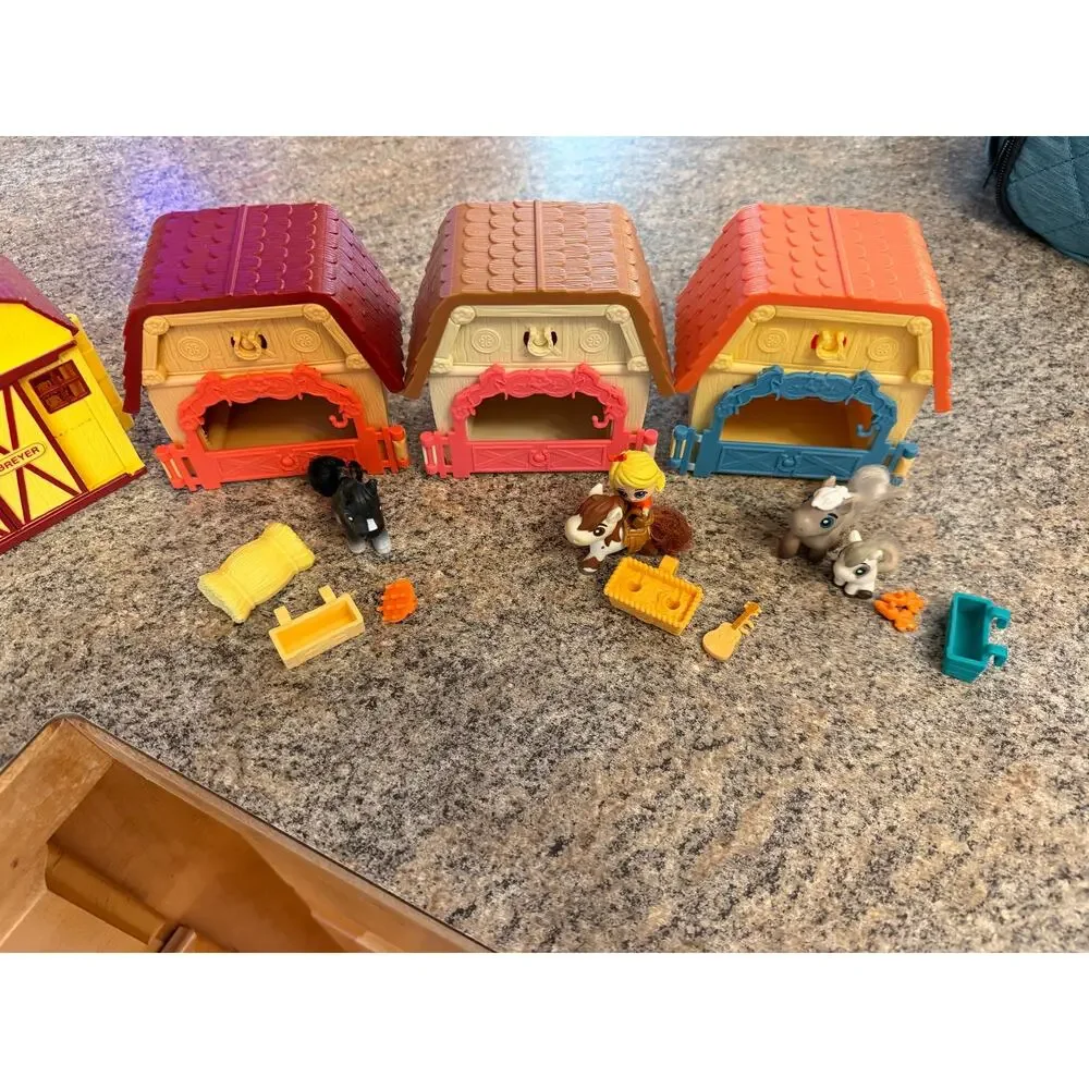 Mattel Spirit Untamed Minis barn playsets miniature horses and people lot